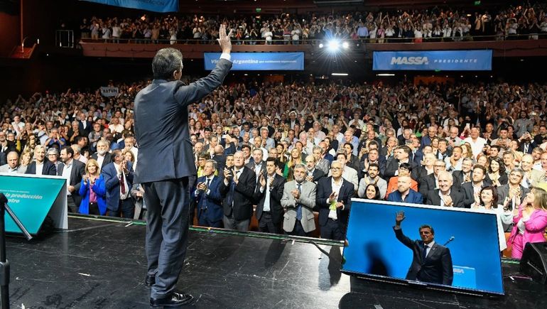 Sergio Massa, durante el acto realizado en un Gran Rex colmado. Sergio Massa, durante el acto realizado en un Gran Rex colmado.