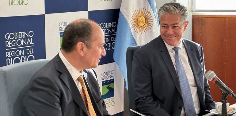 Rolando Figueroa junto a Rodrigo Díaz Wörner. Rolando Figueroa junto a Rodrigo Díaz Wörner.
