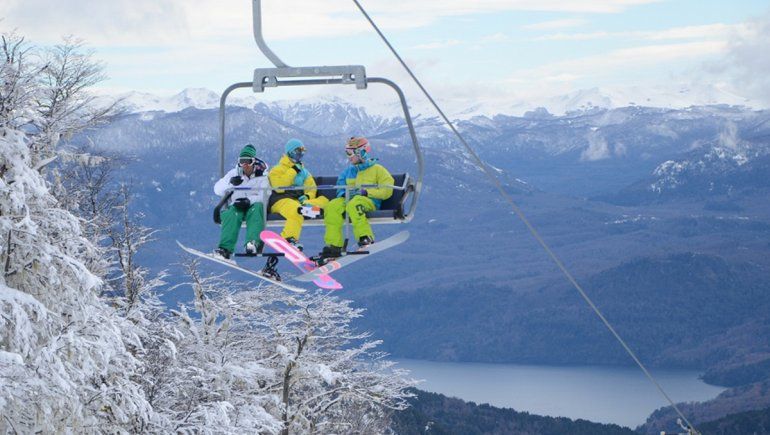 Ansiedad, dudas y protocolo listo: los centros de esquí de la provincia esperan respuestas