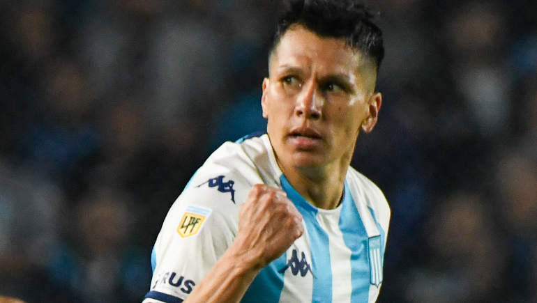 Sigali metió un cabezazo inatajable tras el centro de Vecchio y le dio los tres puntos a su equipo. Sigali metió un cabezazo inatajable tras el centro de Vecchio y le dio los tres puntos a su equipo.