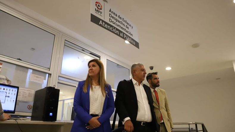 Gloria Ruiz asistirá a la Comisión de Asuntos Constitucionales.