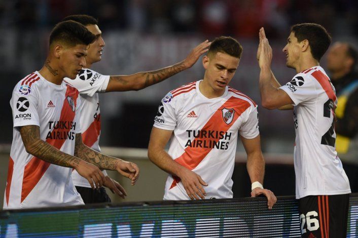 Si se cumplen los sondeos, River pierde casi medio equipo