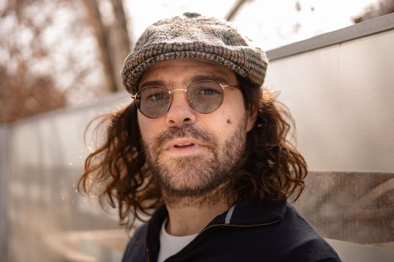 El insólito episodio que vivió Peter Lanzani cuando estuvo preso