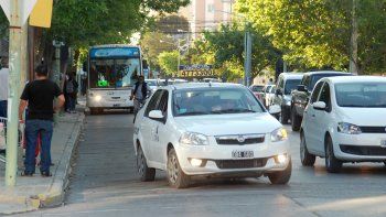 intentaron ahorcar a un taxista para robarle 1800 pesos intentaron ahorcar a un taxista para robarle 1800 pesos