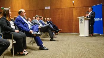 figueroa lanzo nuevos creditos para pymes: tenemos que defendernos entre neuquinos figueroa lanzo nuevos creditos para pymes: tenemos que defendernos entre neuquinos