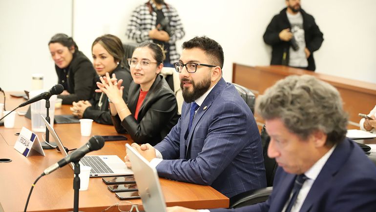 El equipo del Ministerio Público Fiscal en la causa de los planes sociales y el representante de Fiscalía de Estado, Gustavo Kohon. El equipo del Ministerio Público Fiscal en la causa de los planes sociales y el representante de Fiscalía de Estado, Gustavo Kohon.