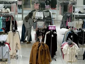 una famosa tienda de ropa cierra mas de 200 locales por el furor de compras en china