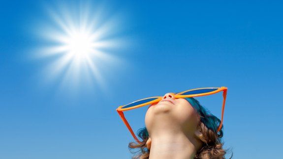 Las patologías no son repentinas, sino acumulativas. El verano es cuando los rayos UV son más intensos. Los que trabajan al aire libre deben cuidarse todo el año.