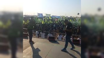 Desde primera hora simpatizantes de Uocra llegaron a Añelo Desde primera hora simpatizantes de Uocra llegaron a Añelo