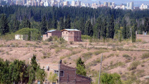 Los vecinos de Las Perlas exigen mejores servicios