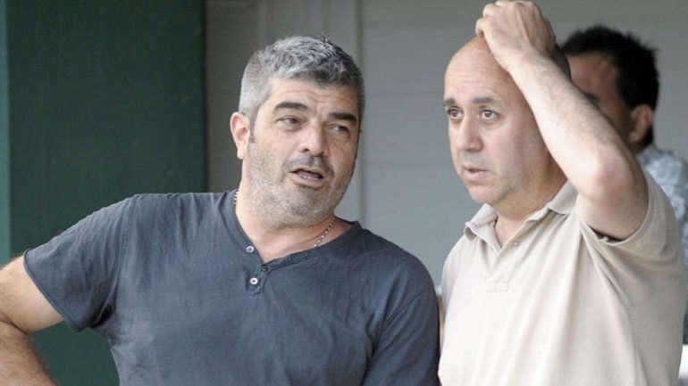 Boscariol (izquierda) junto a Onofri. Troglio también la pasó mal.