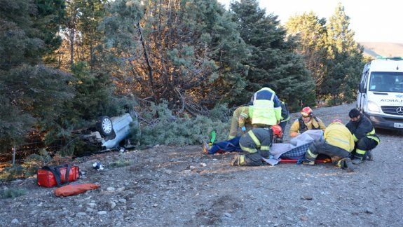 Borracho perdió el control de su auto y volcó en la Ruta 40