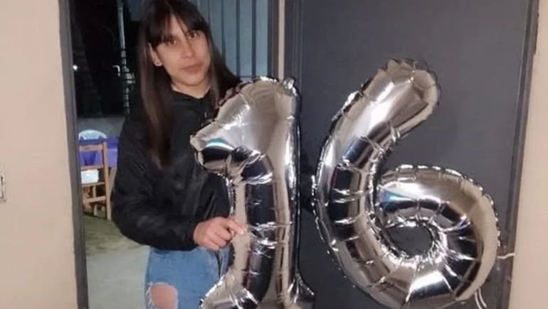 La adolescente de 17 años fue vista por última vez el 18 de septiembre, cuando dejó una carta en la que decía que se iba “con el amor de su vida”. La adolescente de 17 años fue vista por última vez el 18 de septiembre, cuando dejó una carta en la que decía que se iba “con el amor de su vida”.
