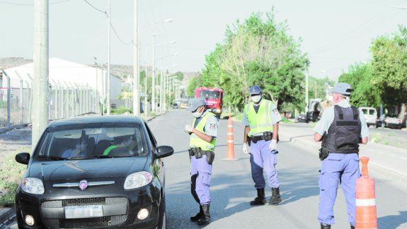 Secuestraron 22 vehículos en la ciudad por circular sin permiso