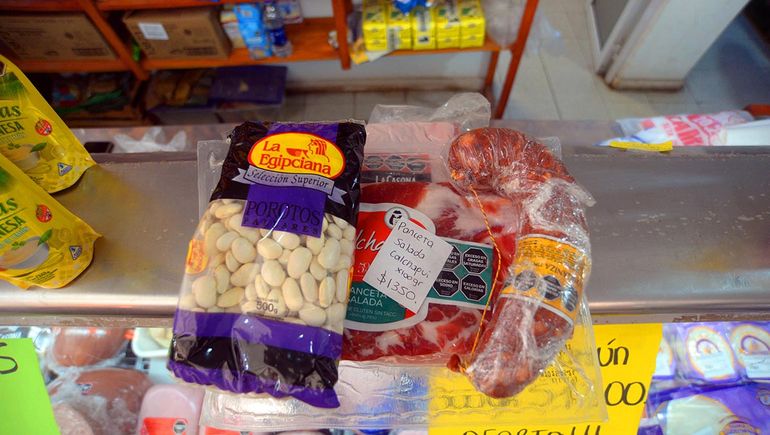 Se viene el primer locro del año: ¿Cuánto sale hacerlo en casa?
