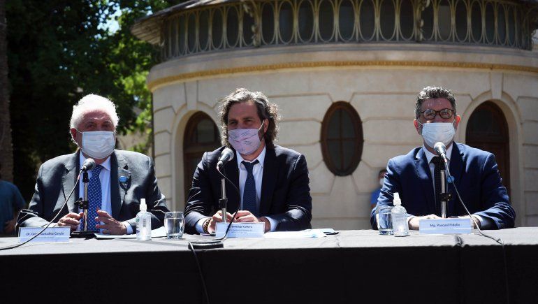 A mediados de mes parte otro avión a traer vacunas de Rusia