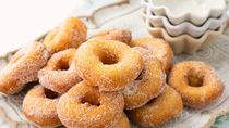 Rosquillas caseras: cómo hacer esta receta tradicional con textura esponjosa para chuparse los dedos Rosquillas caseras: cómo hacer esta receta tradicional con textura esponjosa para chuparse los dedos