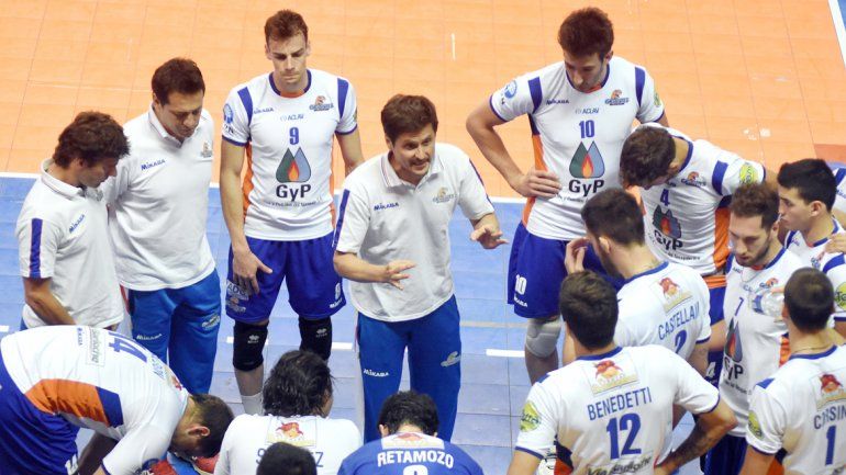 El Dino buscará apoyarse en la localía para seguir peleando.