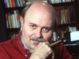 El inolvidable Osvaldo Soriano, uno de los grandes escritores que ha tenido la Argentina, cuando era muy joven vivió algunos años en Cipolletti. Por eso, en el 83 aniversario de su natalicio, se le rindió un homenaje que lo confirma en la memoria local El inolvidable Osvaldo Soriano, uno de los grandes escritores que ha tenido la Argentina, cuando era muy joven vivió algunos años en Cipolletti. Por eso, en el 83 aniversario de su natalicio, se le rindió un homenaje que lo confirma en la memoria local