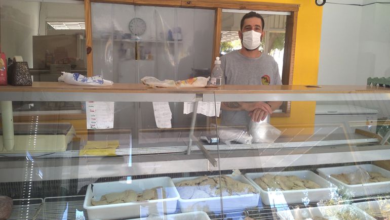 Pablo tiene una pollería.