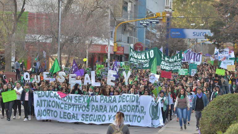 Organizaciones realizarán un pañuelazo por el aborto legal