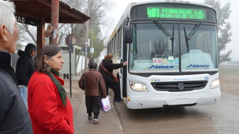 Colectivos cambian su recorrido en Parque Industrial