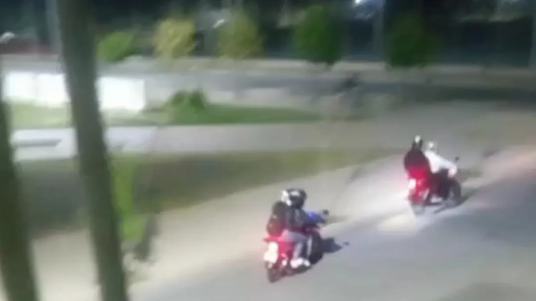 Violencia con los motoqueros en Unión de Mayo: la Muni secuestró 10 motos e identificó a los responsables