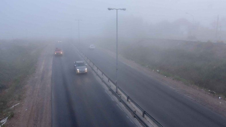 Otra vez la niebla complicó el tránsito durante la mañana