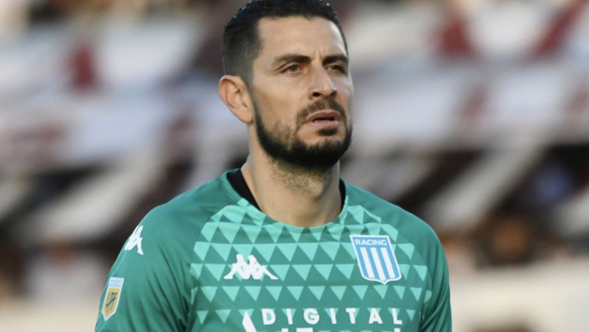 Gabriel Arias y una gran actuación que salvó a Racing de volverse de Brasil con una goleada en contra.