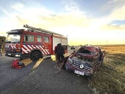 Murió una mujer en un choque en la Ruta 3 cerca de Río Grande. Murió una mujer en un choque en la Ruta 3 cerca de Río Grande.