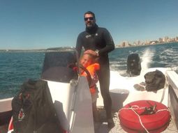 Alejandro Andrés, dueño de Freediving Patagonia, la agencia de buceos de Puerto Madryn. Alejandro Andrés, dueño de Freediving Patagonia, la agencia de buceos de Puerto Madryn.