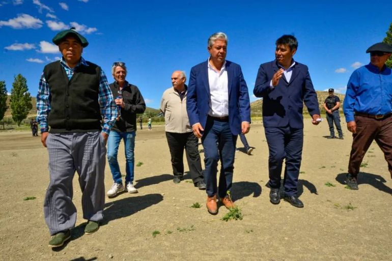 El Gobernador recorrió la localidad de Chorriaca. El Gobernador recorrió la localidad de Chorriaca.