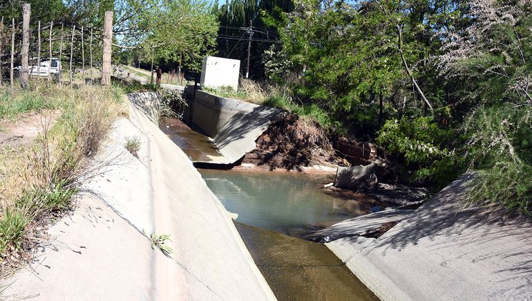 Rompieron un canal de riego y tres mil hectáreas se quedaron sin agua