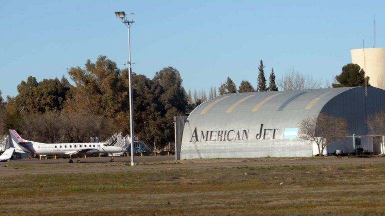 American Jet es una de las empresas anotadas para prestar el servicio aéreo Neuquén-Temuco.