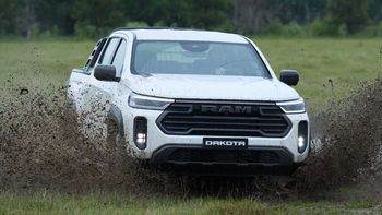 RAM Dakota. RAM Dakota.