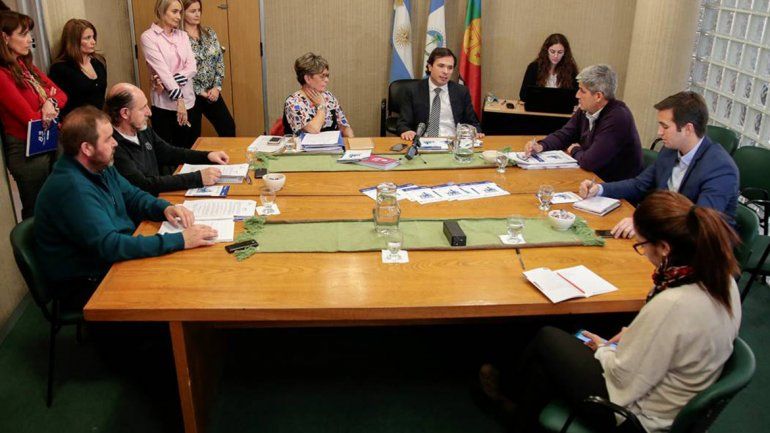 Los juicios por jurados formarán parte de las currículas en las escuelas