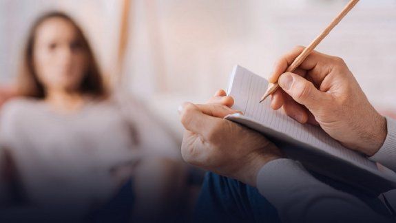El significado de soñar con ir al psicólogo