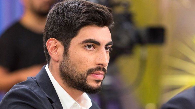 La versión de Latorre asegura que Barón estuvo chapando en el vip de un boliche con el diputado.
