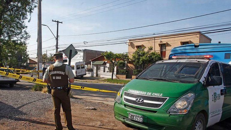 La pareja colombiana tenía que llegar al hospital y el taxista los bajó cuando la joven estaba en trabajo de parto.