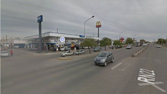 Le rompió el parabrisas a un cliente e intentó incendiar un surtidor
