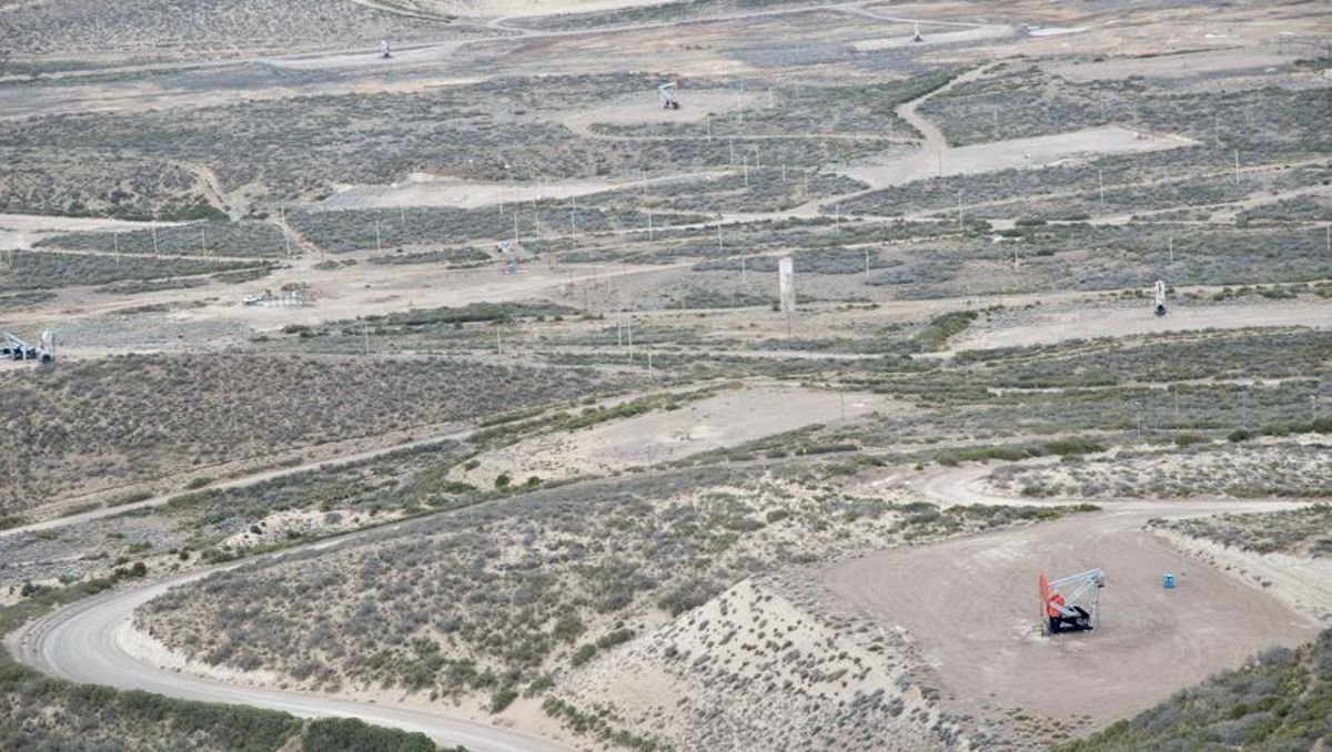 chubut impulsa dos areas petroleras con una baja las regalias