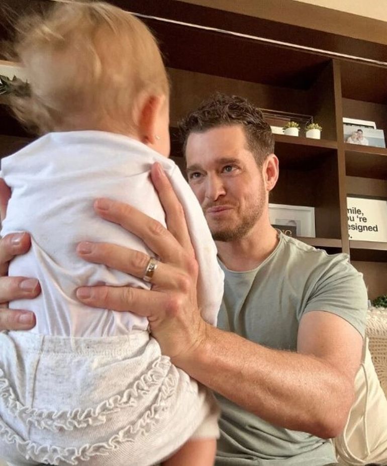 El cantante canadiense compartió fotos junto a su hija más pequeña. El cantante canadiense compartió fotos junto a su hija más pequeña.