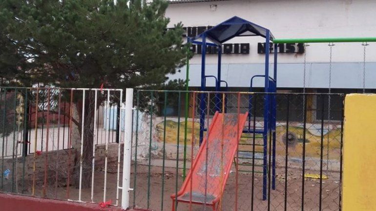 Plaza Huincul: padres denunciaron al maestro de sus hijos por maltratador y obsceno