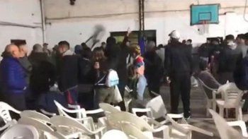la plata: un festival de boxeo termino en una guerra campal