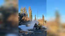 Tomás Troncoso es un joven barbero de 21 años que encontró su vocación como bombero voluntario. 