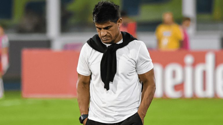 El Negro Ibarra abandonó el estadio sin dar declaraciones a la prensa.