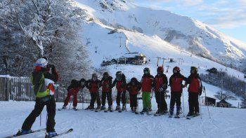la ocupacion en la cordillera supera el 70% y los centros de esqui desbordan de nieve la ocupacion en la cordillera supera el 70% y los centros de esqui desbordan de nieve