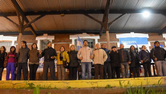 En la estación de la ciudad tuvo lugar el último de los tres actos por el tren.