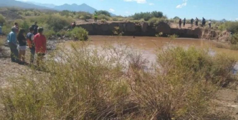 Mendoza: un nene de 11 años murió ahogado tras caer en un pozo de lluvia