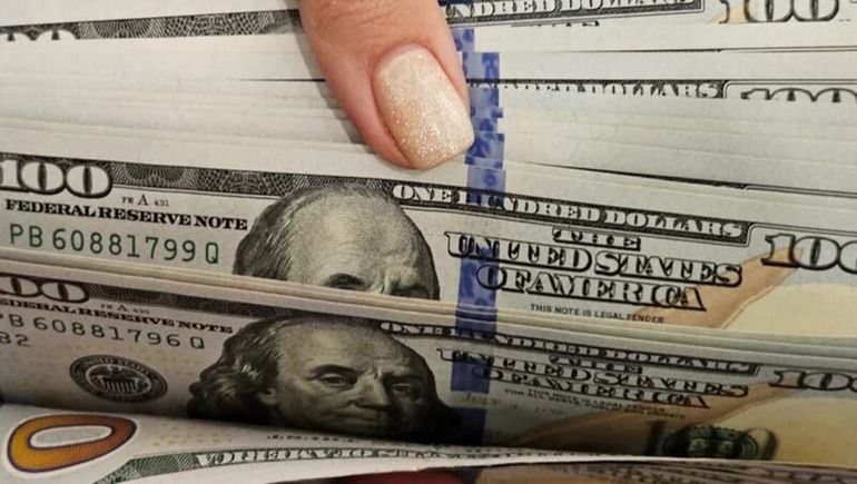 La mayoría de los analistas remarcan que el dólar no superará los $2.000 en 2026. La mayoría de los analistas remarcan que el dólar no superará los $2.000 en 2026.